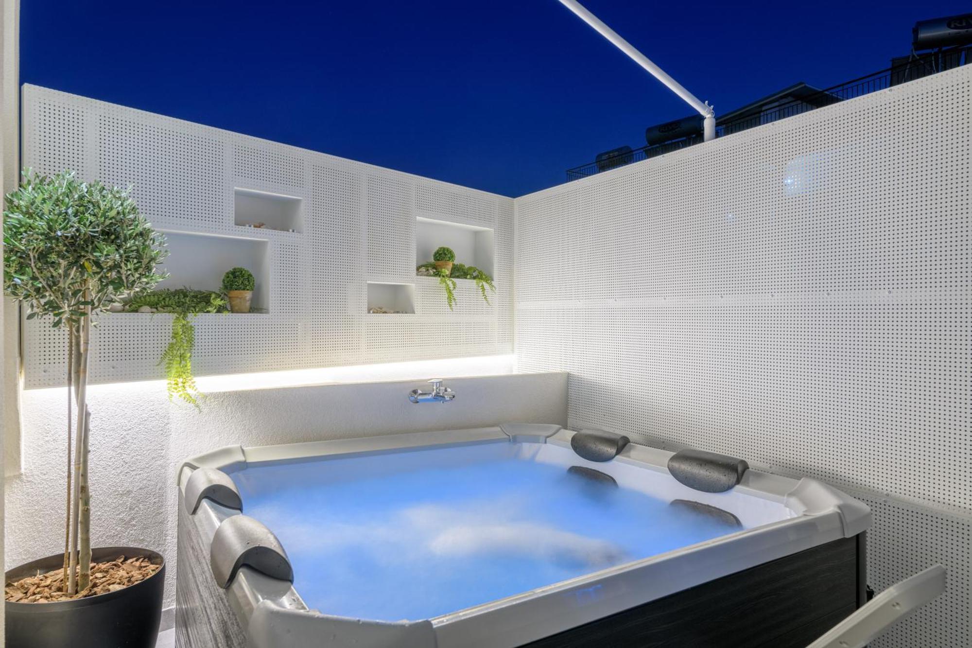 Central Sunny Loft With Plunge Pool Atina Dış mekan fotoğraf